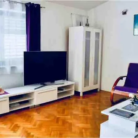 Mila * マカルスカ