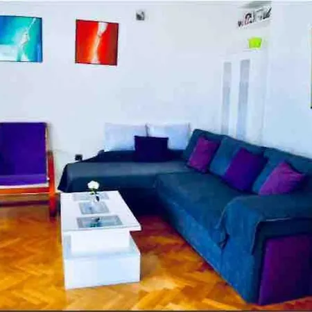 Mila * マカルスカ